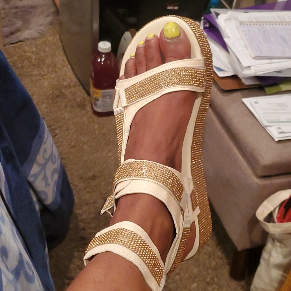 Shoes - Picture 2 of 3